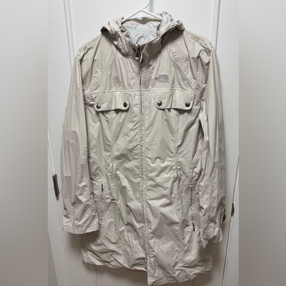 The North Face raincoat Hyvent DT size Large women’s - Picture 1 of 13